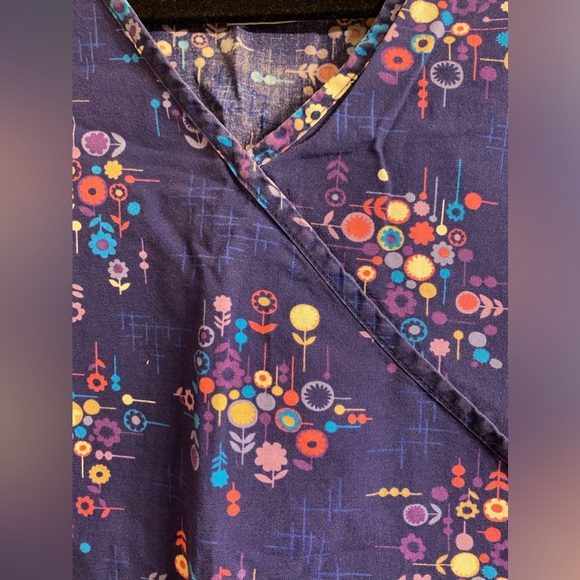 Wrap style vneck pullover SB Scrubs top nurse medical uniform women L dark blue - Picture 4 of 11